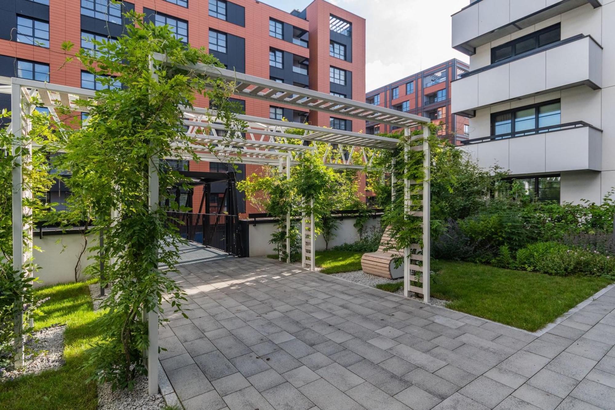 Grand Apartments - Doki Living & Foodhall — Photos 3